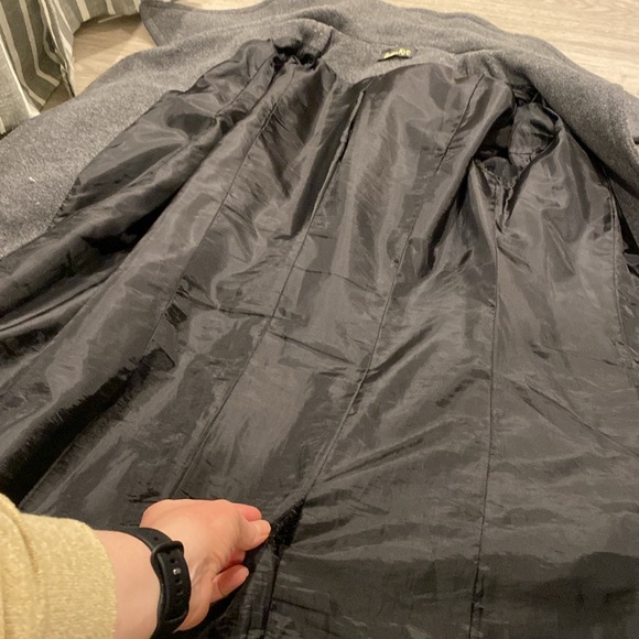 Soia & Kyo | Gray Wool Blend Coat | Size Medium - Picture 8 of 9